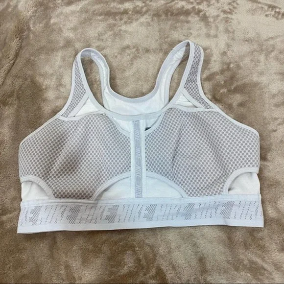 Nike Ultrabreathe Women's Large Off White Medium-support Non-padded Sports Bra - Picture 3 of 8